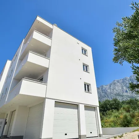 Ricca Seaview 아파트